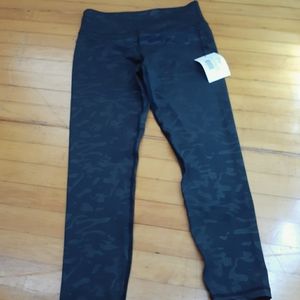 Zyia Midnight Camo Light N Tight